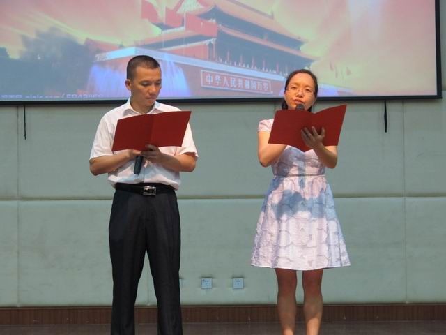 15年中秋国庆诗歌朗诵会 (27).JPG