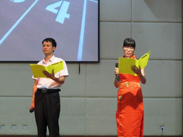 15年中秋国庆诗歌朗诵会 (34).JPG