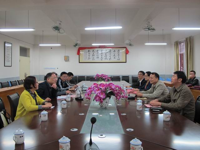 2015年11月新任县委书记廖深洪来校调研 (11).JPG