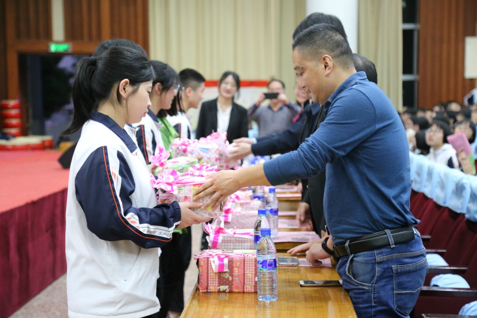 mmexport1557732666226_meitu_1.jpg
