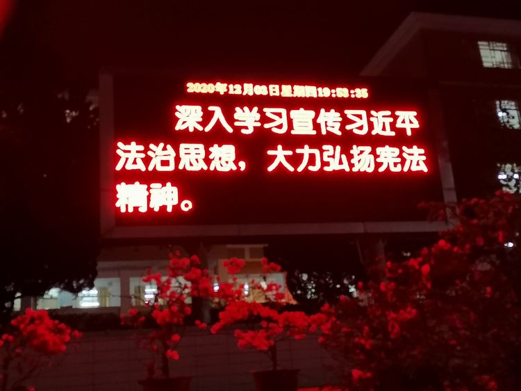 02.jpg