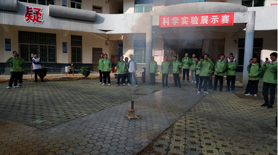 科技节报道1.png