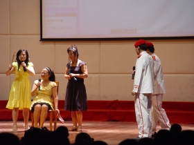 话剧《现代版灰姑娘》语文组：曾稷涛、俞开汀、赖平生、王成标、李晓薇、李丹、陈婕、胡碧虹